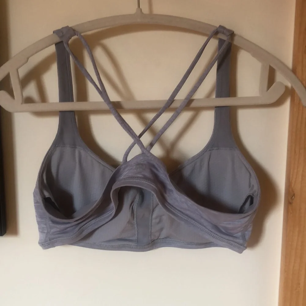 Lululemon free to be bra size 8 silver💫 - Picture 3 of 6